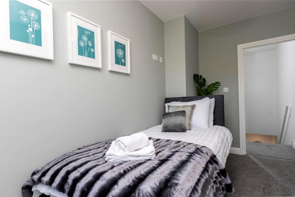 Auckland View - A Comfy & Spacious 4Bed With Views Coundon Экстерьер фото